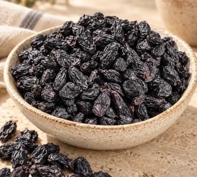 antep-karasi-siyah-cekirdekli-kuru-uezuem-1-kg.jpg